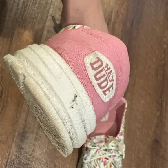 Hey Dude Wendy Slip-On Loafers Size 8 Tulip Bouquet Floral Print Pink Garden - Picture 10 of 12